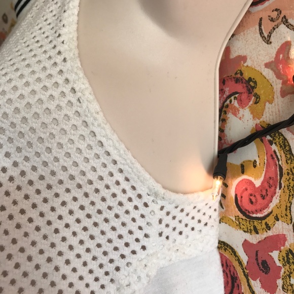 Monteau Sporty High Neck Tank - Picture 5 of 8